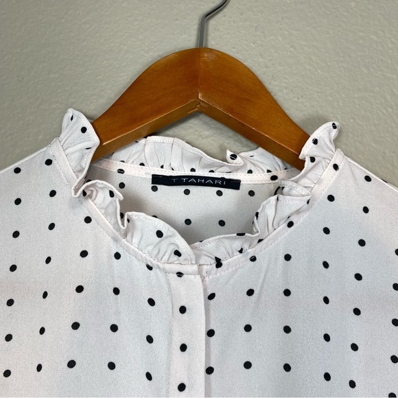 T Tahari Light Blush Spaced Dot Short Sleeve Blouse Size S NWT Ruffle Polka Dot - Picture 12 of 16